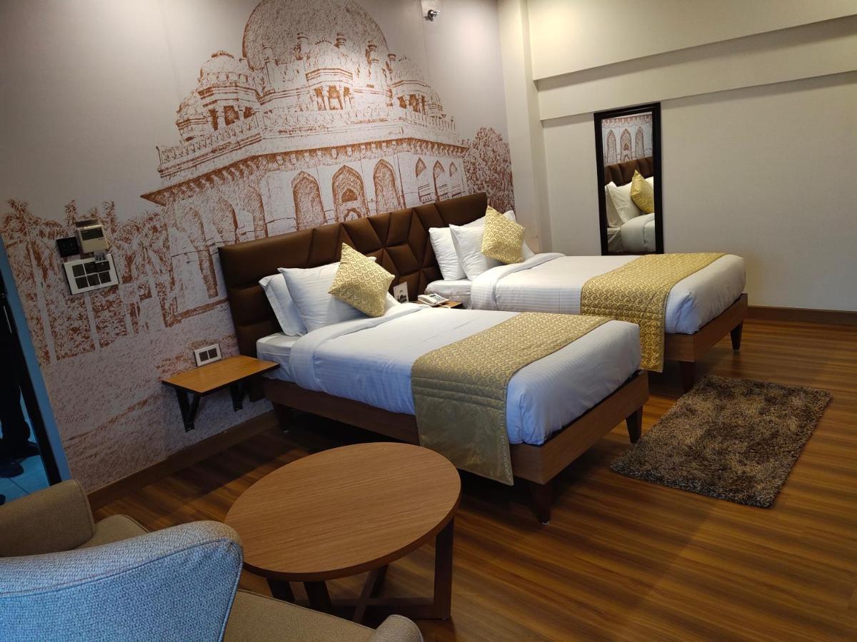 نيودلهي Delhieez - A Boutique Hotel المظهر الخارجي الصورة