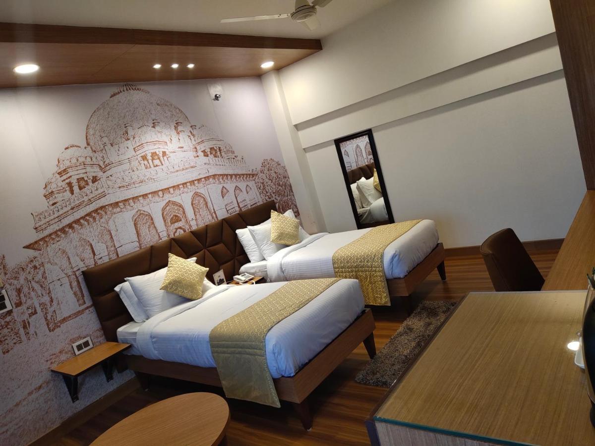 نيودلهي Delhieez - A Boutique Hotel المظهر الخارجي الصورة
