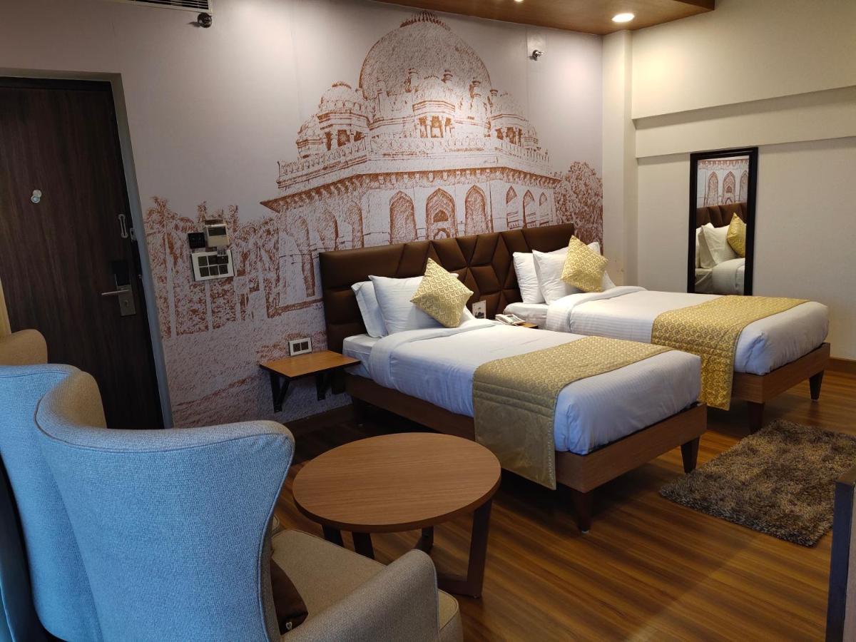 نيودلهي Delhieez - A Boutique Hotel المظهر الخارجي الصورة