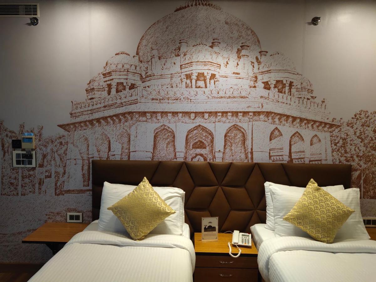 نيودلهي Delhieez - A Boutique Hotel المظهر الخارجي الصورة