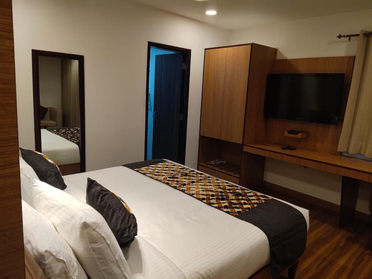 نيودلهي Delhieez - A Boutique Hotel المظهر الخارجي الصورة