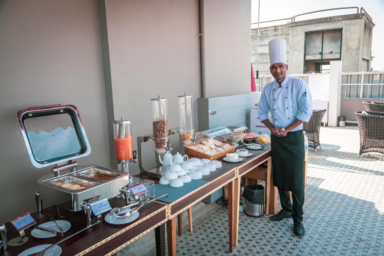 نيودلهي Delhieez - A Boutique Hotel المظهر الخارجي الصورة